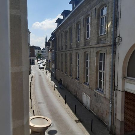 Spacieux Et Cosy Duplex Centre Historique - 2 Chambres - Transport Facile Valenciennes Esterno foto